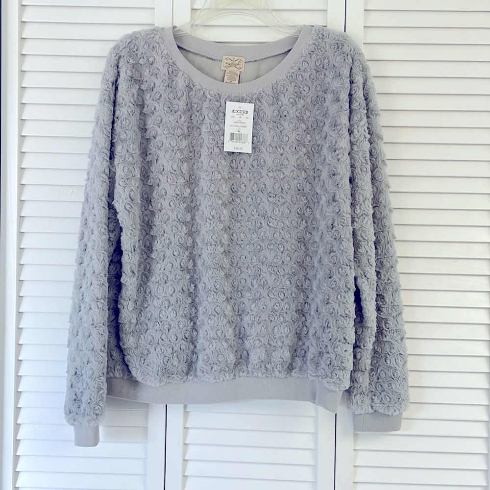 Women’s Eyelash Couture XL VaultGrey sweater. New w/ tags.